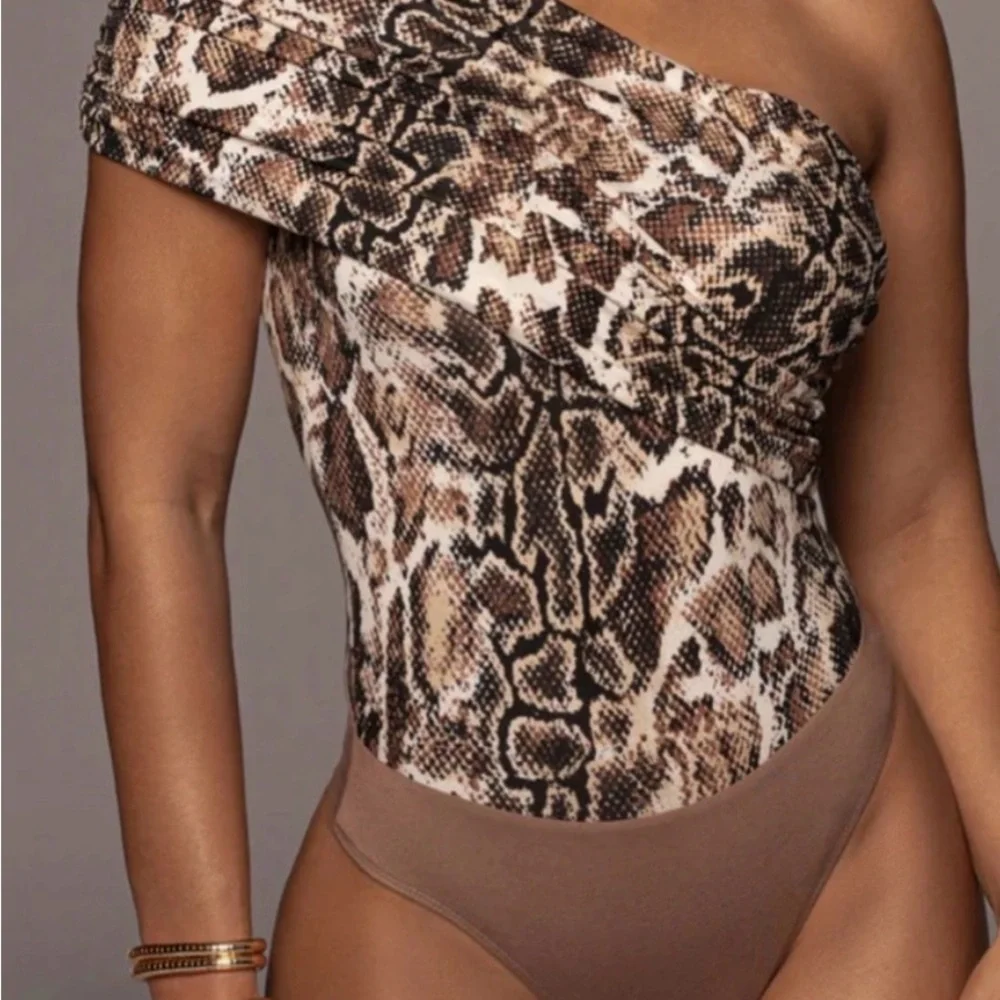 JLUXLABEL One-Shoulder Cobra Print Veda Bodysuit - Picture 1 of 5